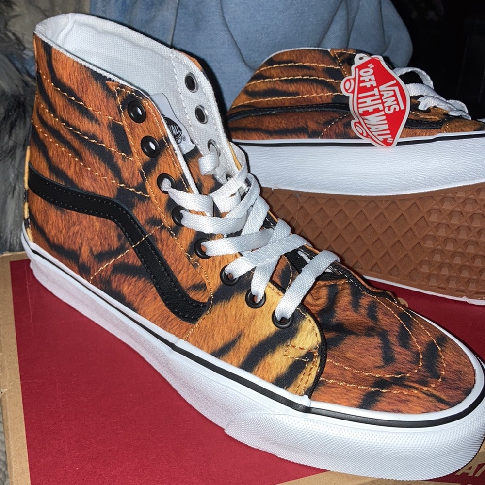 Journeys Vans tiger print stripe sz 9 women Men’s 7.5